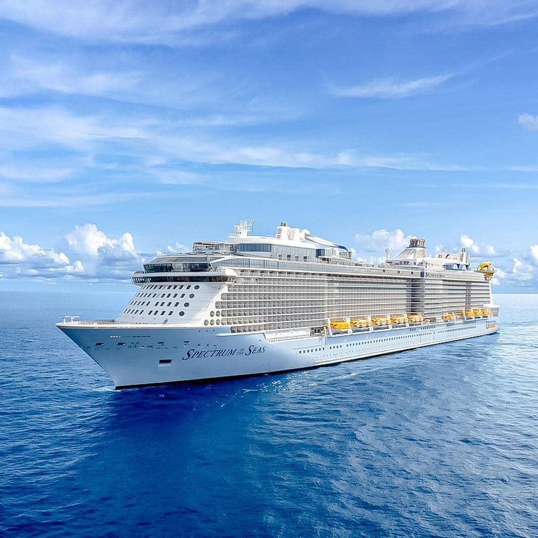 Spectrum of the Seas VS Genting Dream: Spectrum of the Seas