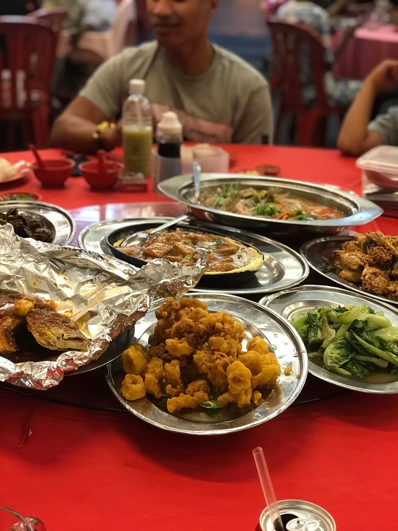 Epic 2D1N Team Building for Large Groups in Selangor: Restoran Makanan Laut Jeti