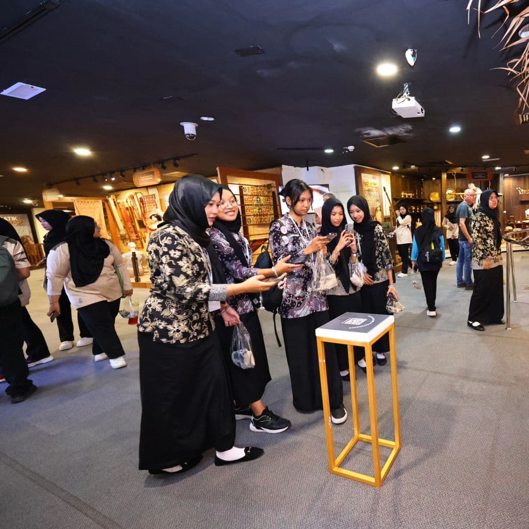 KL in Colours: A 2D1N Artistic Team Building to Spark Creativity - Muzium Kraf Kuala Lumpur