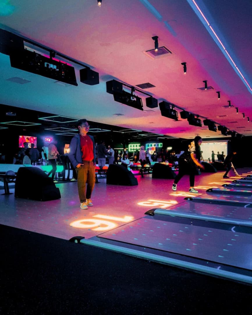 KL's Top 15 Picks for Memorable Team Building Activities - Supreme Cosmic Bowl