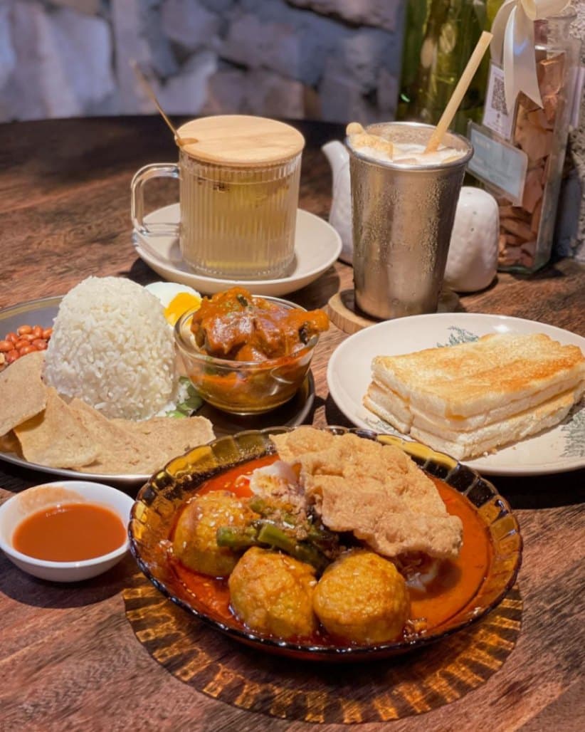 Team Harmony in Perak: Jalan-Jalan Cari Makan in Ipoh