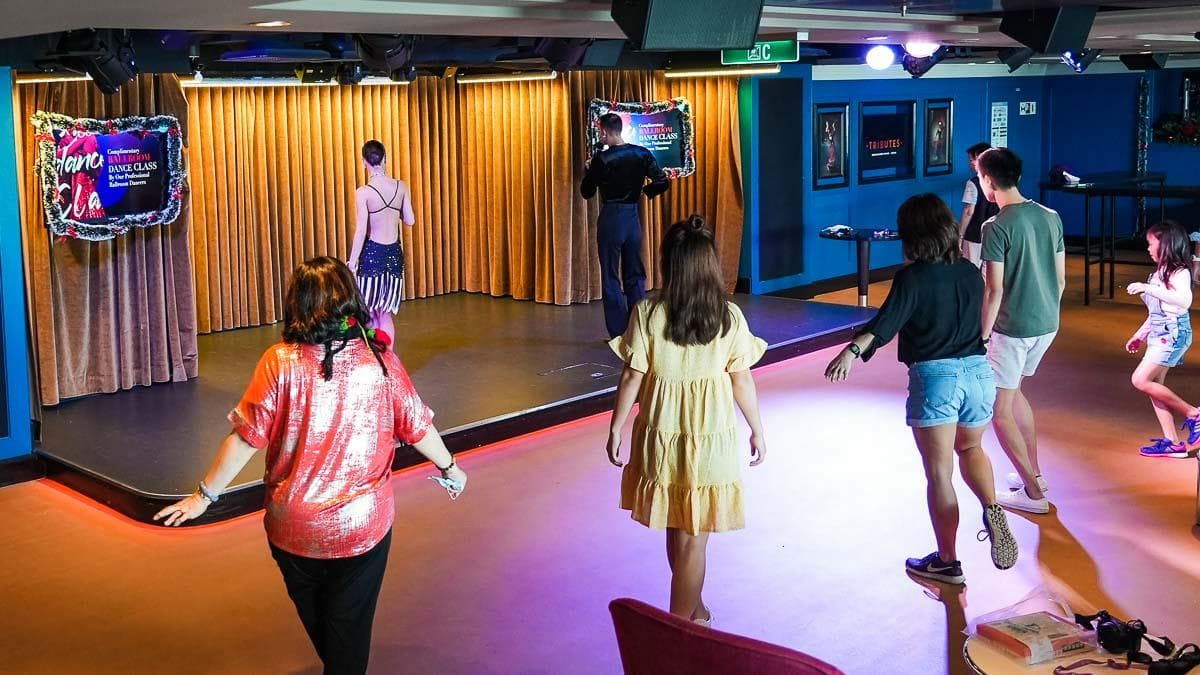 Spectrum of the Seas VS Genting Dream: Genting Dream Dance Class