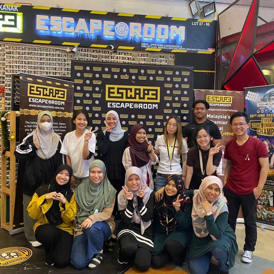 2D1N Team Building in KL: Itinerary With Exciting Activities for Big Groups - Escape Room KL