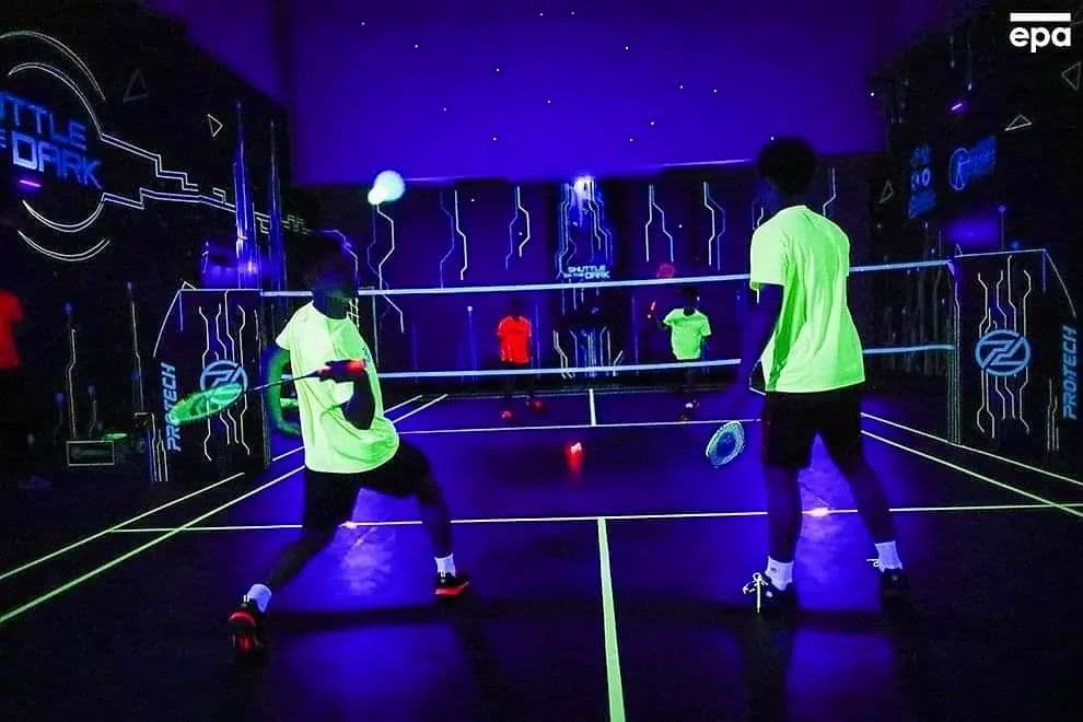 15 Exciting Sports Team-Building Activities in KL to Boost Team Spirit: Shuttle In The Dark