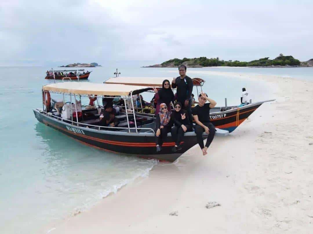 Island Hopping: Pulau Redang, Pulau Perhentian & Pulau Lang Tengah