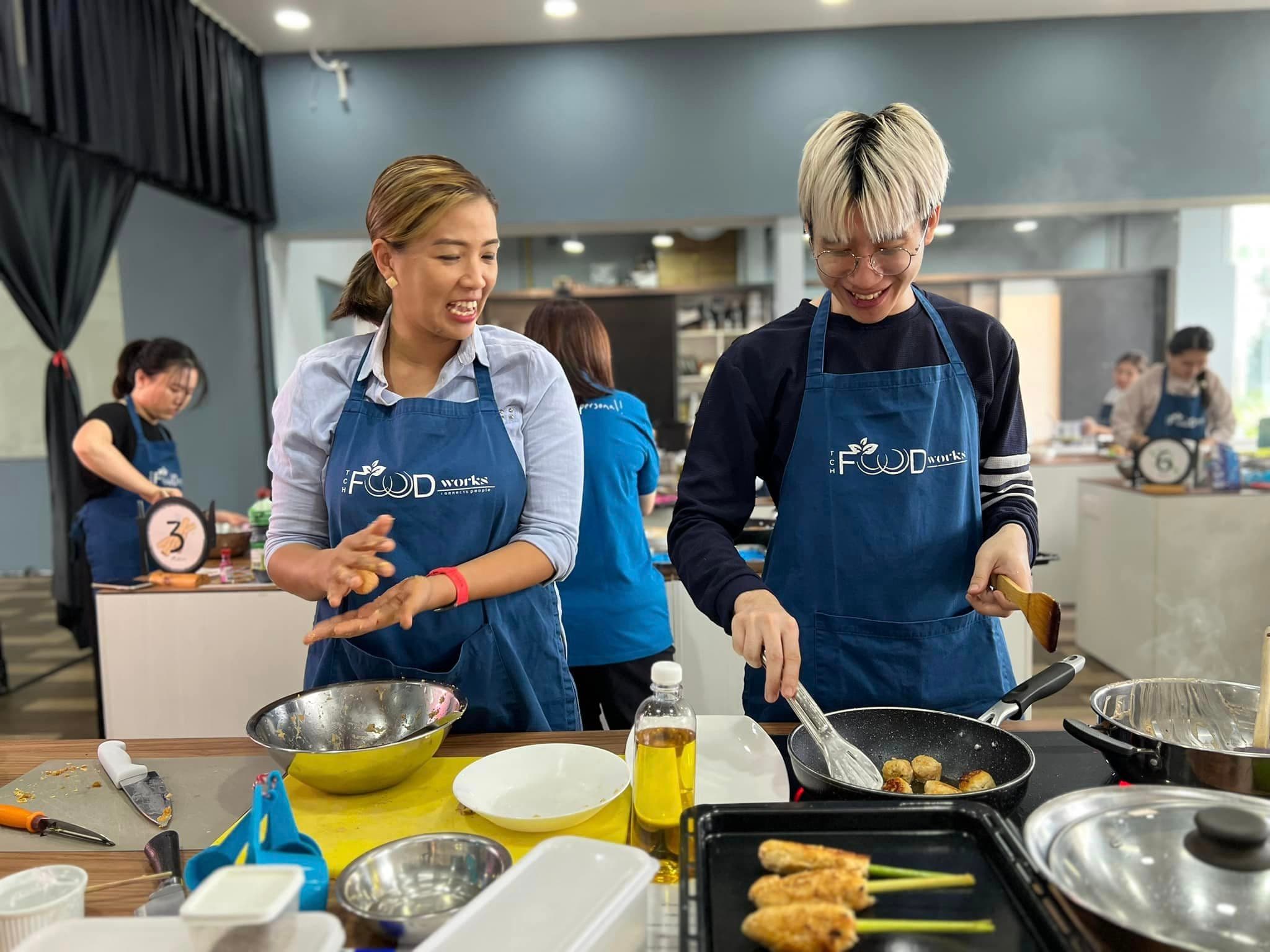 Boost Team Spirit: Best 21 After-Work Hours Team Building Spots in Klang Valley - TCH Foodworks Sdn Bhd