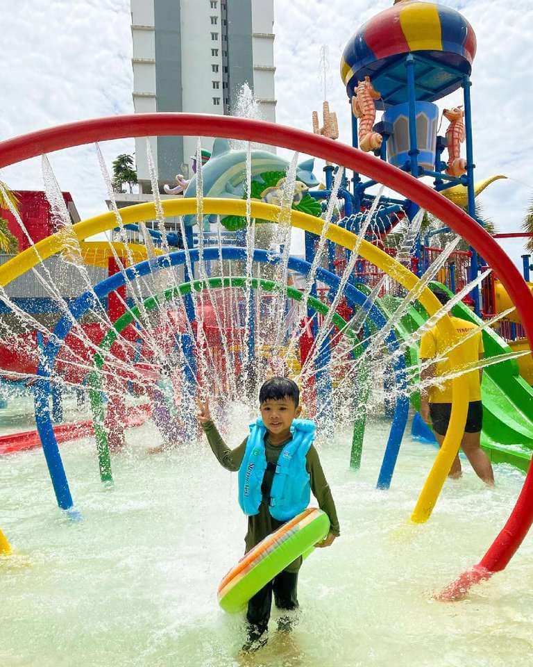 (Under RM50) 6 Most Popular Water Parks in Malaysia That Are Budget-Friendly: WaterWorld at i-City Theme Park