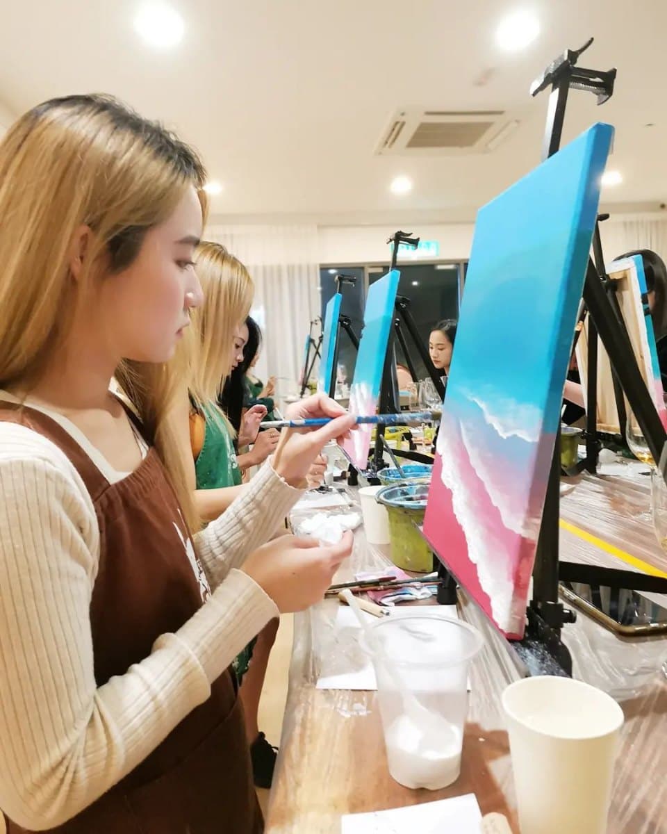 KL's Top 15 Picks for Memorable Team Building Activities - Yorokobi Art