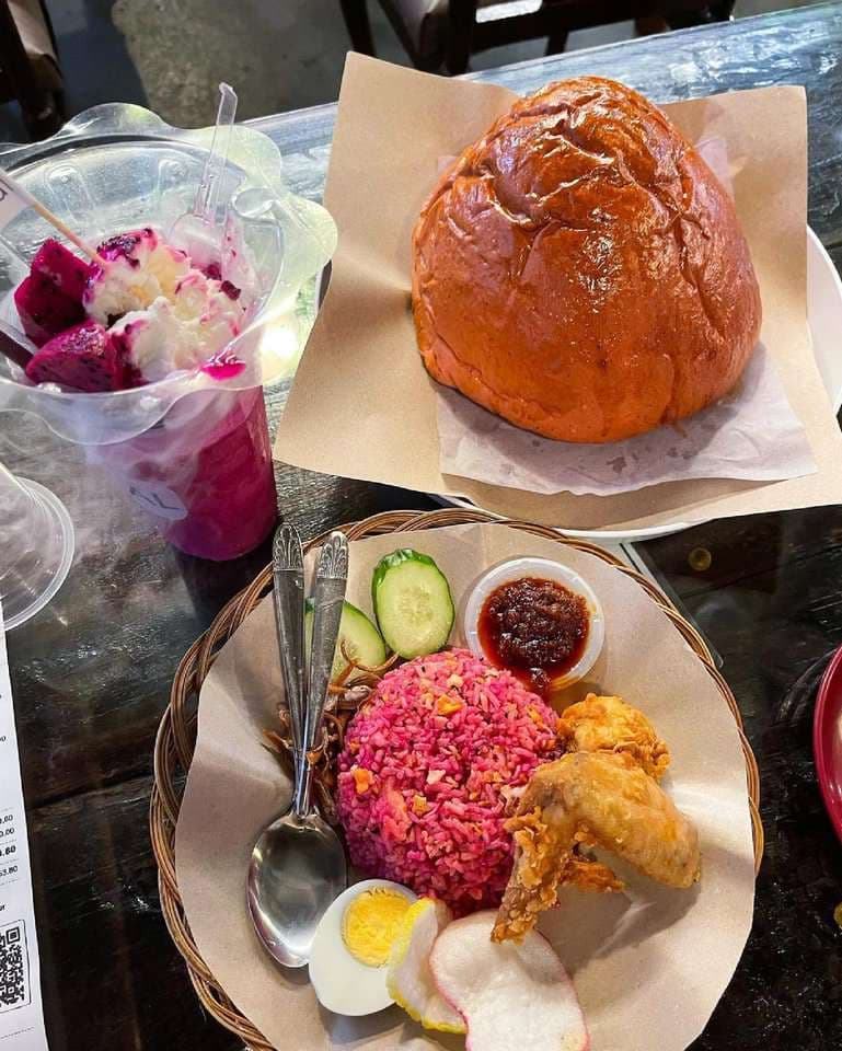 (Farm-to-Table) Enjoy Fresh Local Fruits and Vegetables At These 11 Farm Tours in Malaysia: HL Dragon Fruit Eco Farm