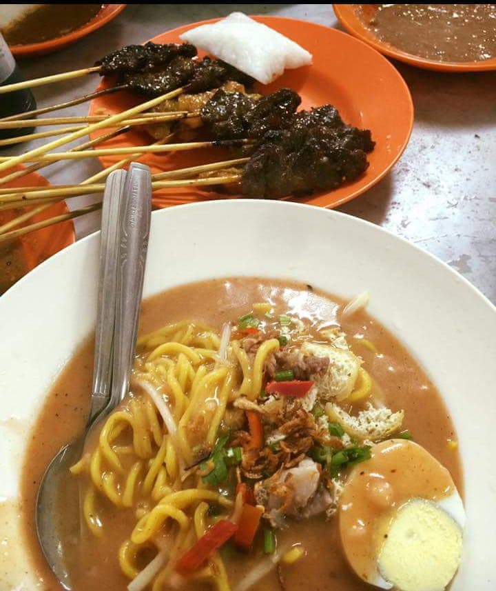 (Sarawak Escape) 4 Days 3 Nights Itinerary: Team Bonding -  Mee Jawa & Sate Rabak