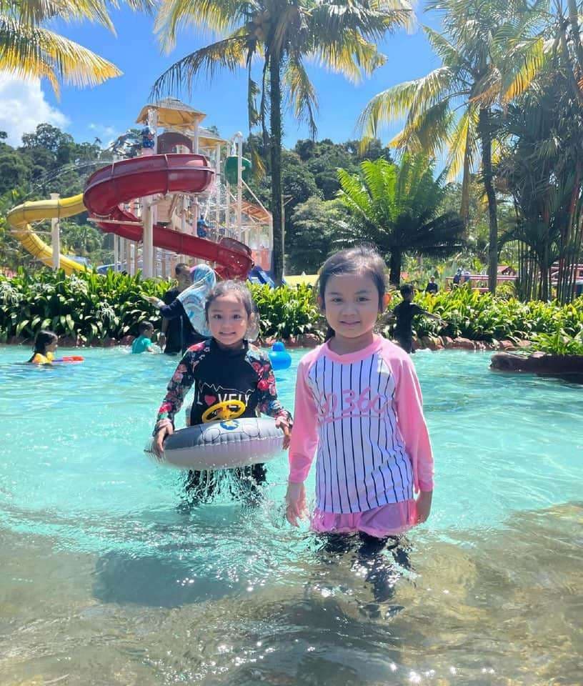 (Under RM50) 6 Most Popular Water Parks in Malaysia That Are Budget-Friendly: Bukit Merah Laketown Waterpark