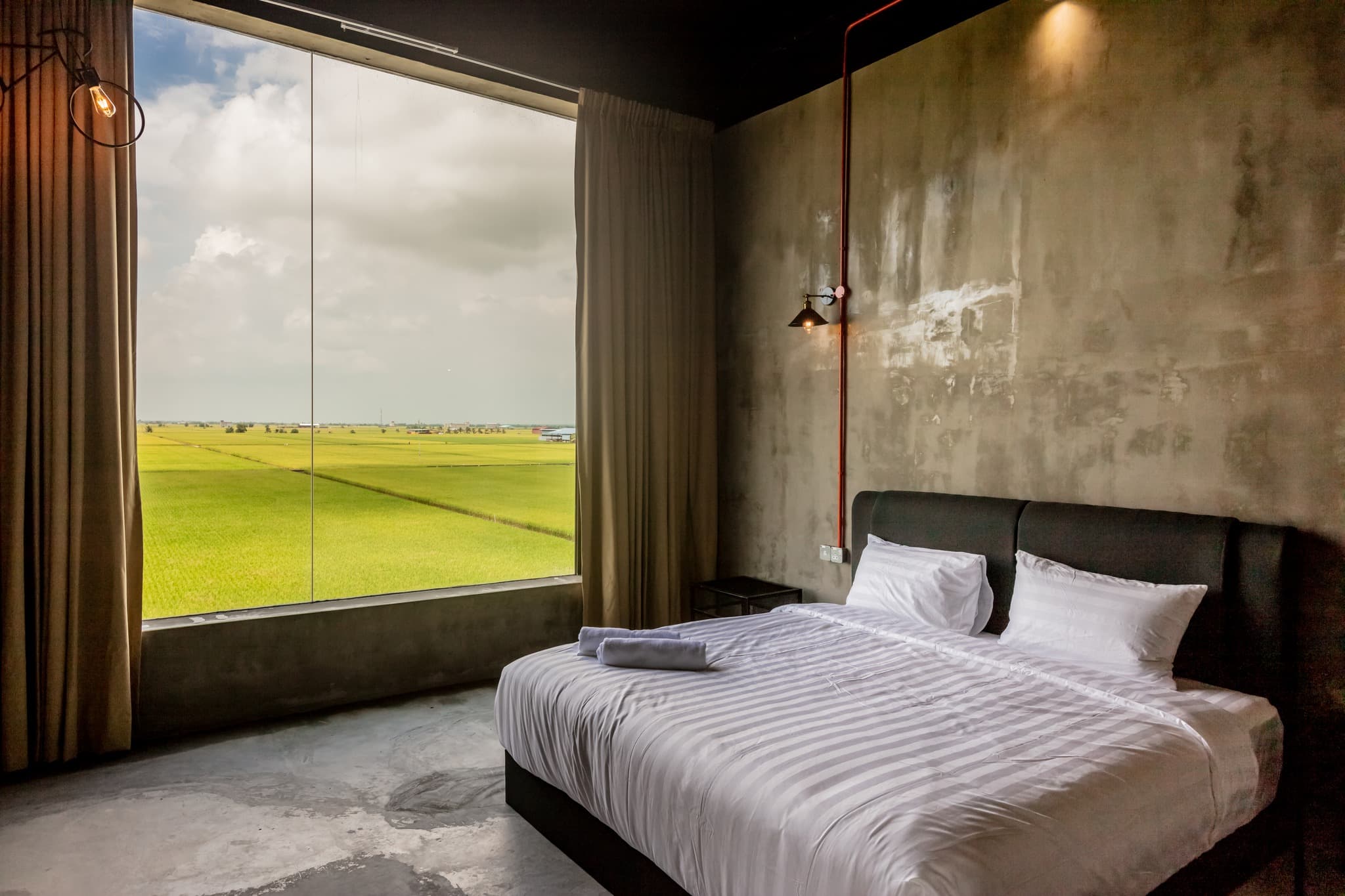 Selangor's 13 Highly-Rated Retreat Destinations for Corporate Teams: Sekinchan PADI Sentral Homestay