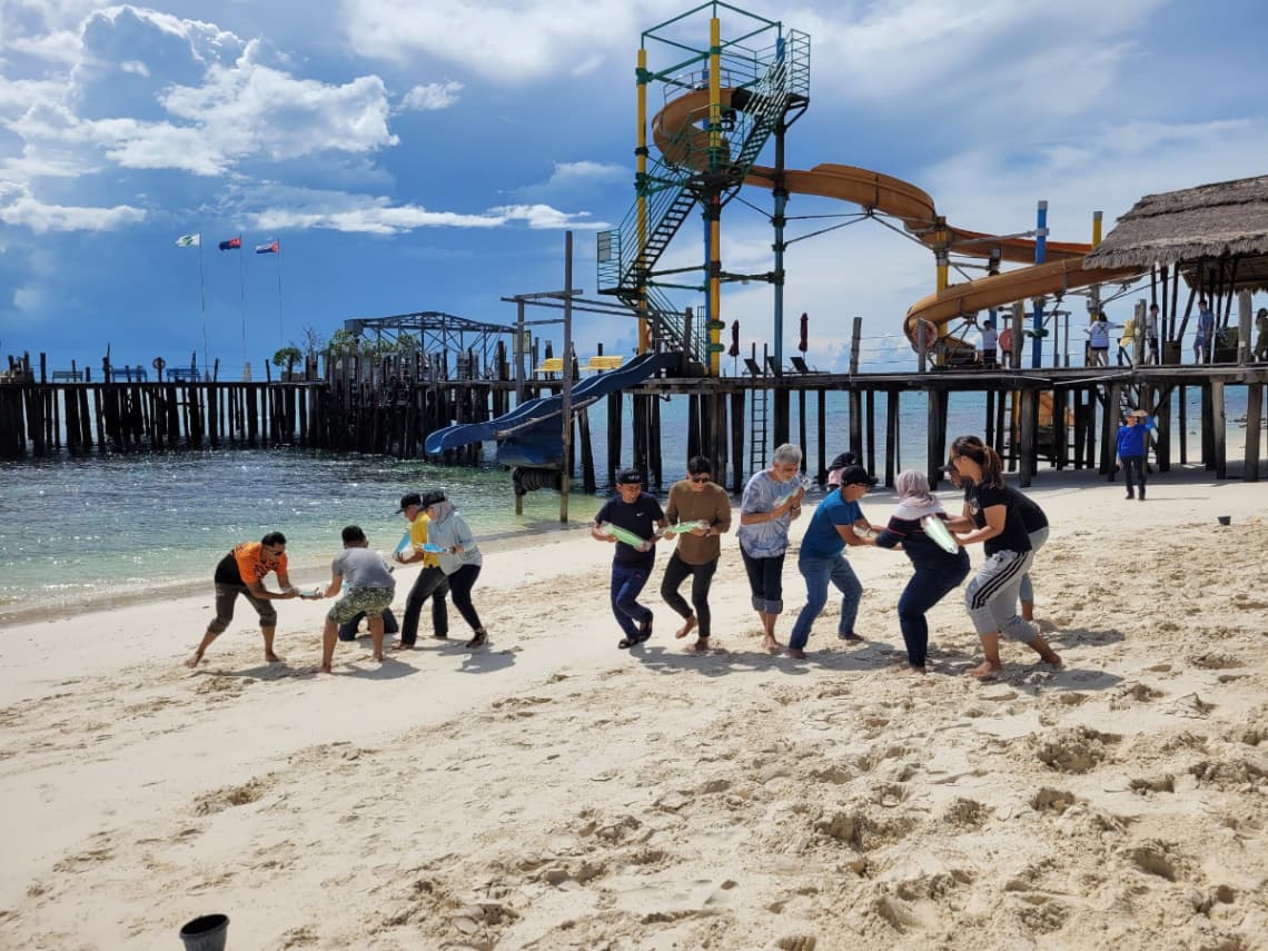 9 Islands for Corporate Retreats: Rawa Island