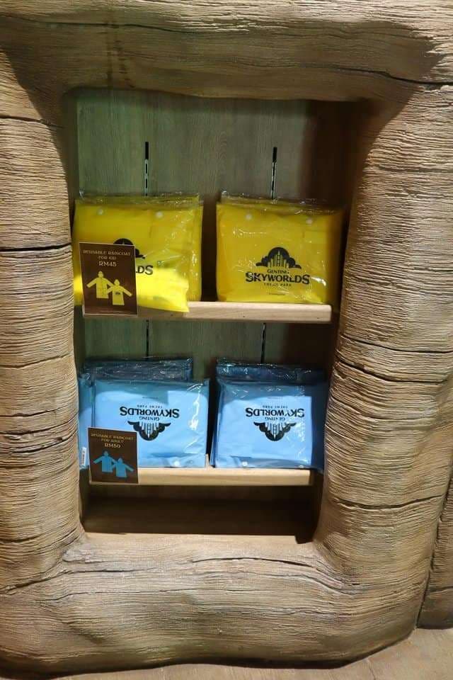 2D1N Genting Highlands Itinerary: Genting SkyWorlds Raincoat Price