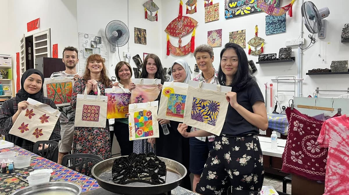 (Klang Valley) 11 Non-Tiring Activities for a Connected Ramadan With the Team: myBatik