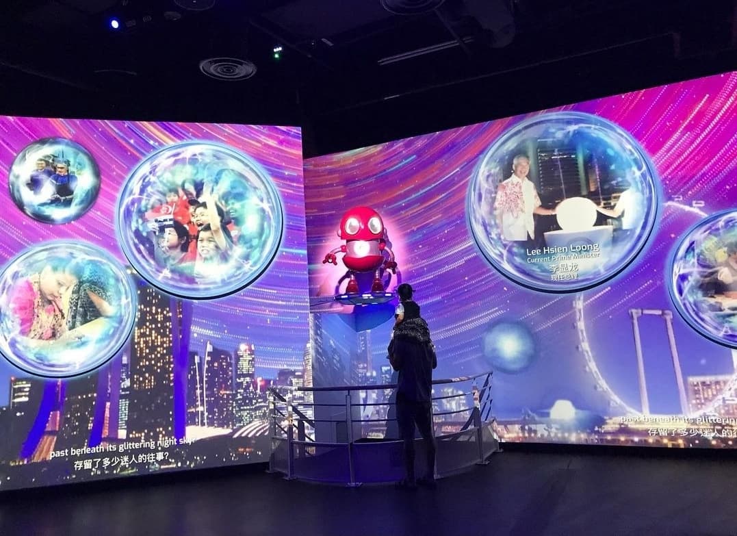 (Work Hard, Play Lavishly) 11 Must-Try Luxury Team Outings in Singapore : Singapore Flyer