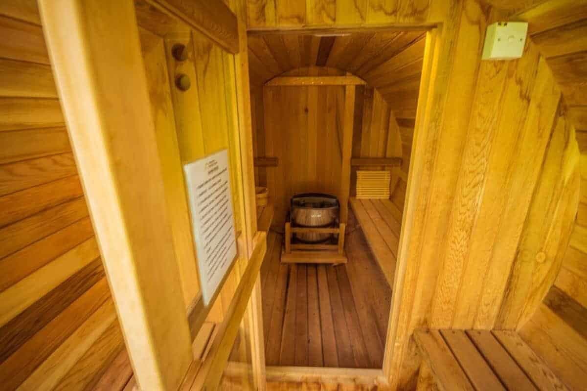airbnb.com
