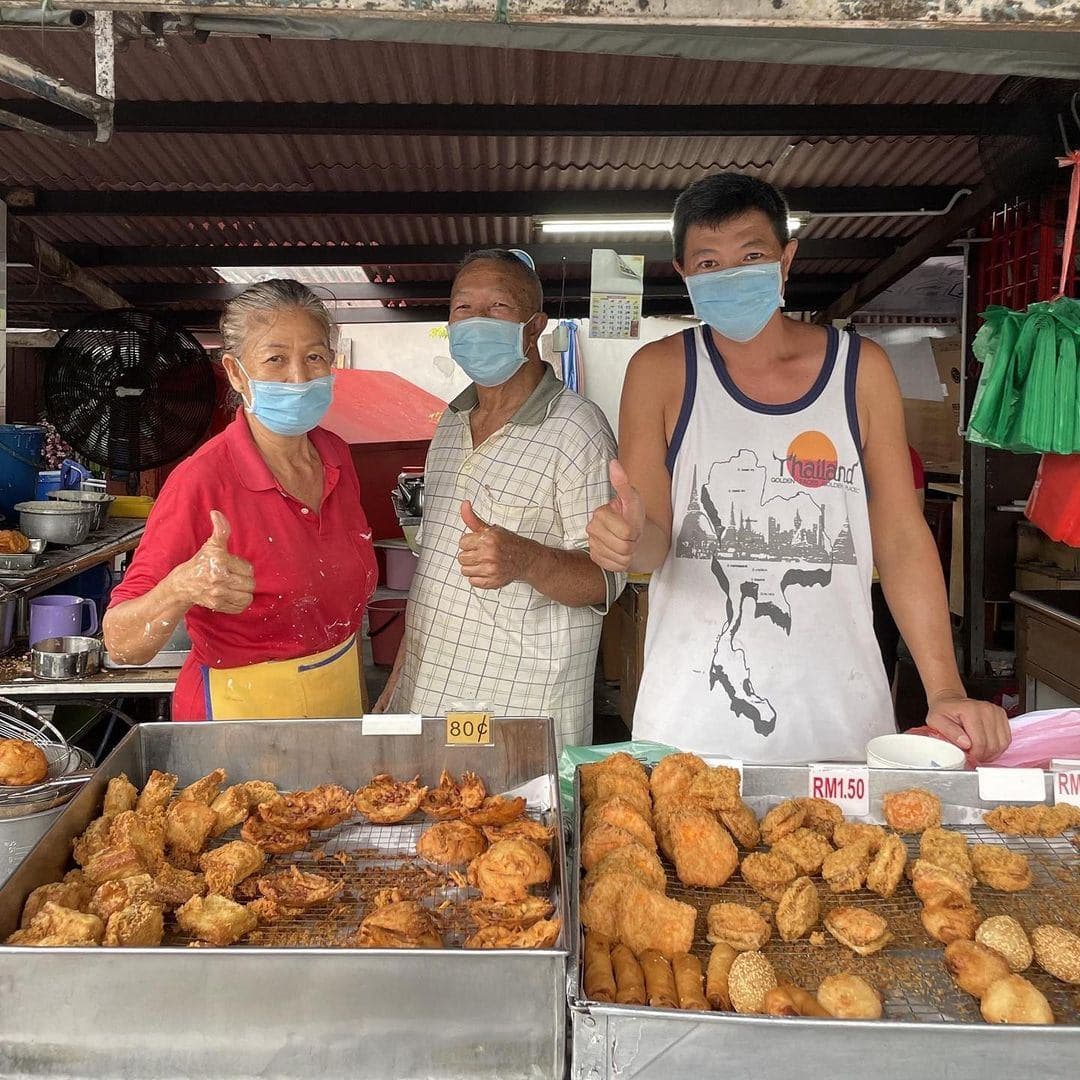 Escape the Office: 2 day 1-Night Corporate Retreat Itinerary in George Town (Weld Quay-古早味炸香蕉年糕)