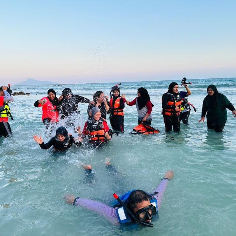 Island Vibes 9 Remarkable Team Building Activities to Try
