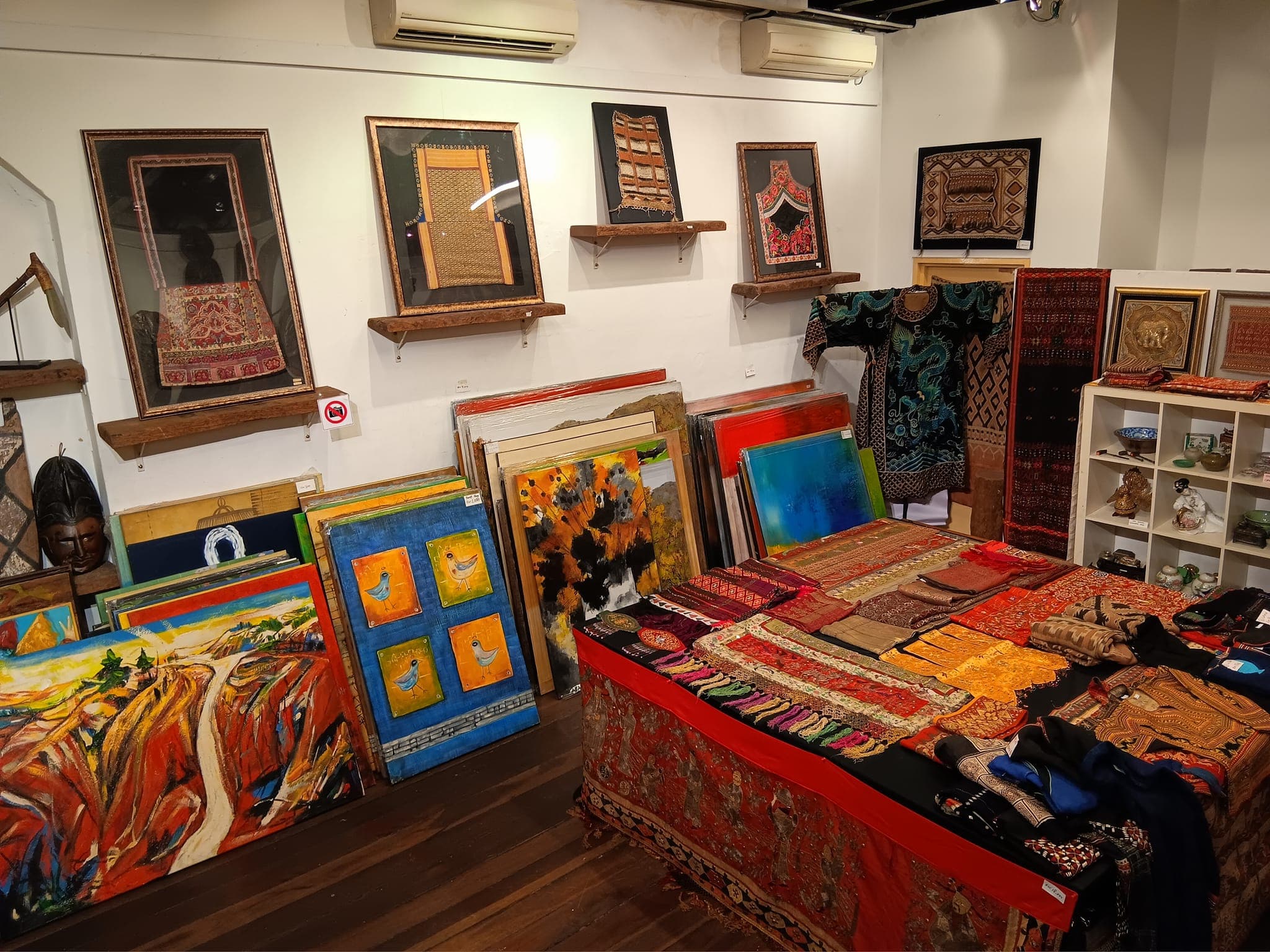 KL in Colours: A 2D1N Artistic Team Building to Spark Creativity - Art House Gallery Museum of Ethnic Arts