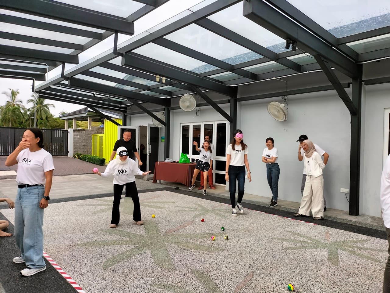 Team building activity - Robot