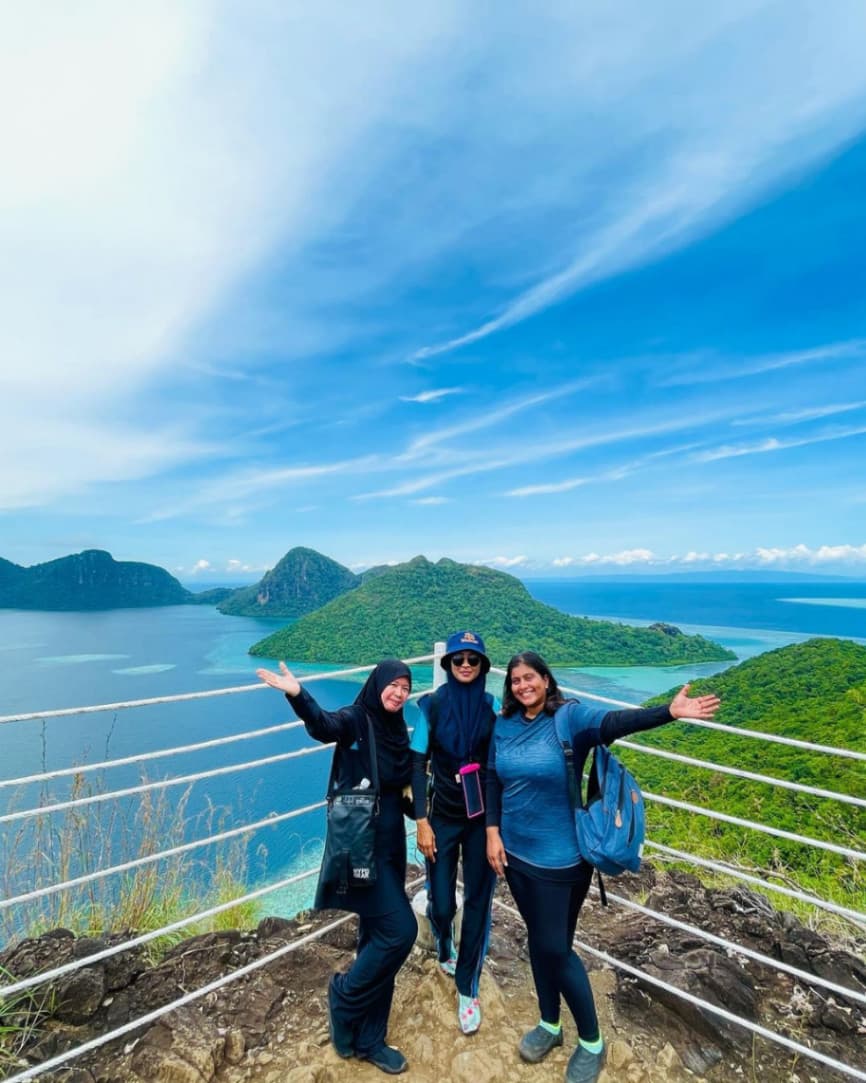 Sustainability in Corporate Retreats: 7 Eco-Friendly Ideas - Bohey Dulang Hiking