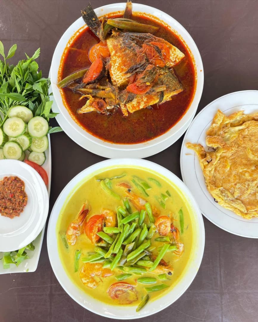 Case Study: Khairul Aming's Luxurious Company Retreat in Langkawi