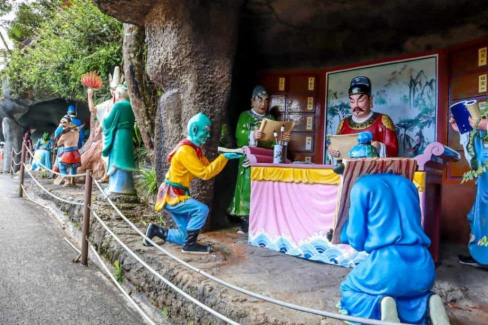 2D1N Genting Highlands Itinerary: Chin Swee Caves Temple