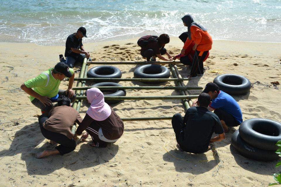 Island Vibes 9 Remarkable Team Building Activities to Try