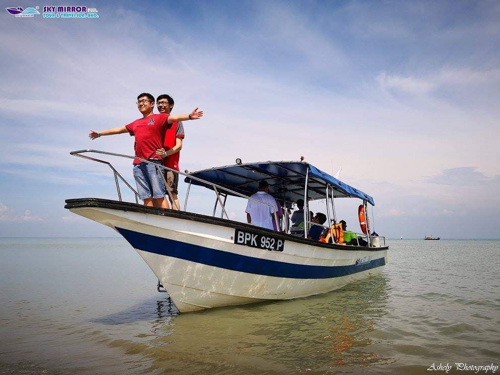 (City + Countryside) 2-Day 1-Night Selangor Team-Building Itinerary for Small Groups: Sky Mirror (Kuala Selangor)