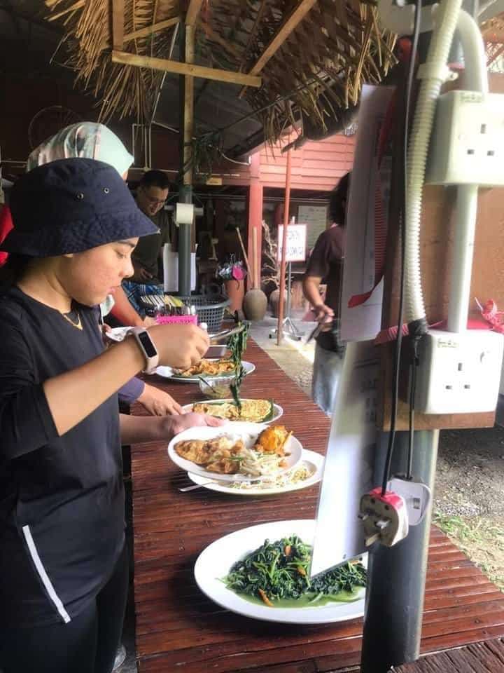 (2D1N) Survive Gopeng's Wild Rapids Together!: Gopeng white river rafting lunch