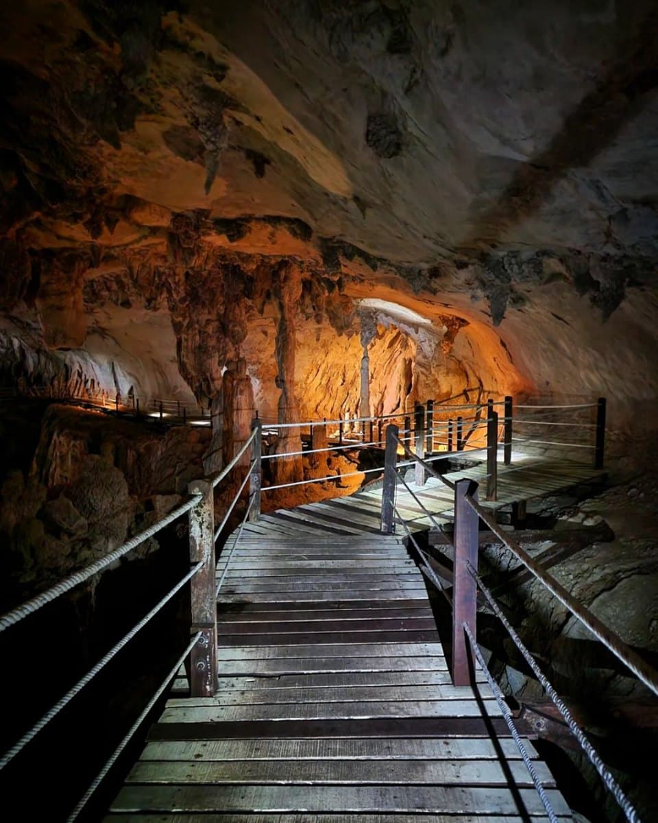 10 Nature-Inspired Activities in Malaysia for Stronger Connections: Mulu National Park