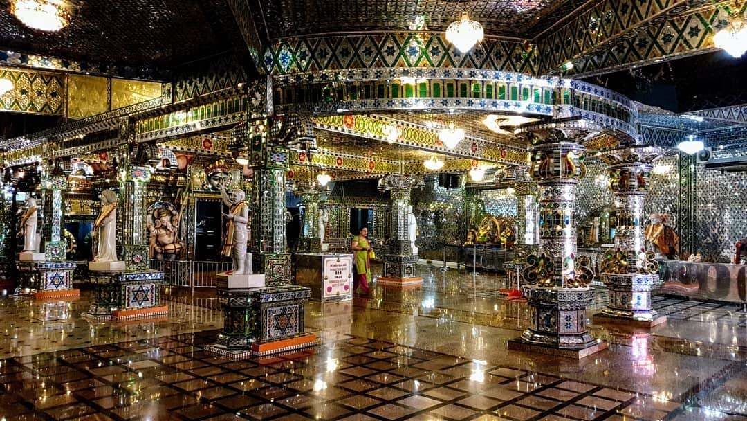 Rediscover the South: A 3D2N Johor Corporate Retreat Itinerary - Arulmigu Sri Rajakaliamman Glass Temple