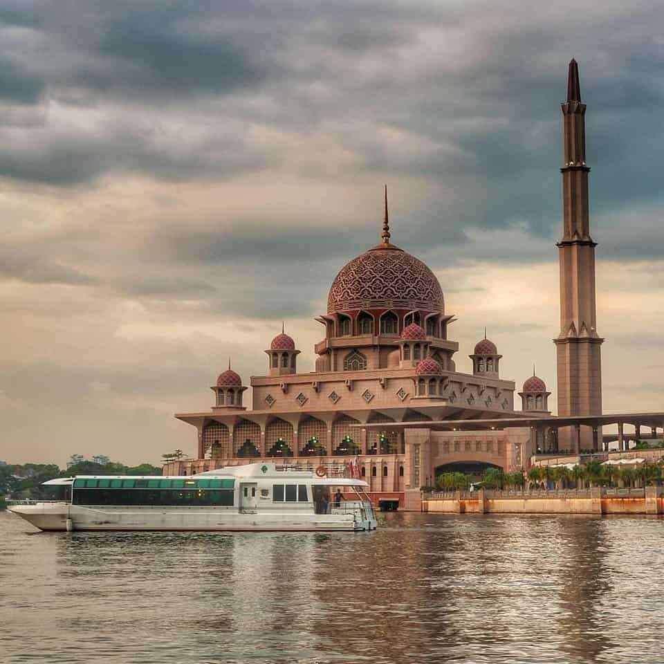 3D2N Klang Valley Team Building: Putrajaya