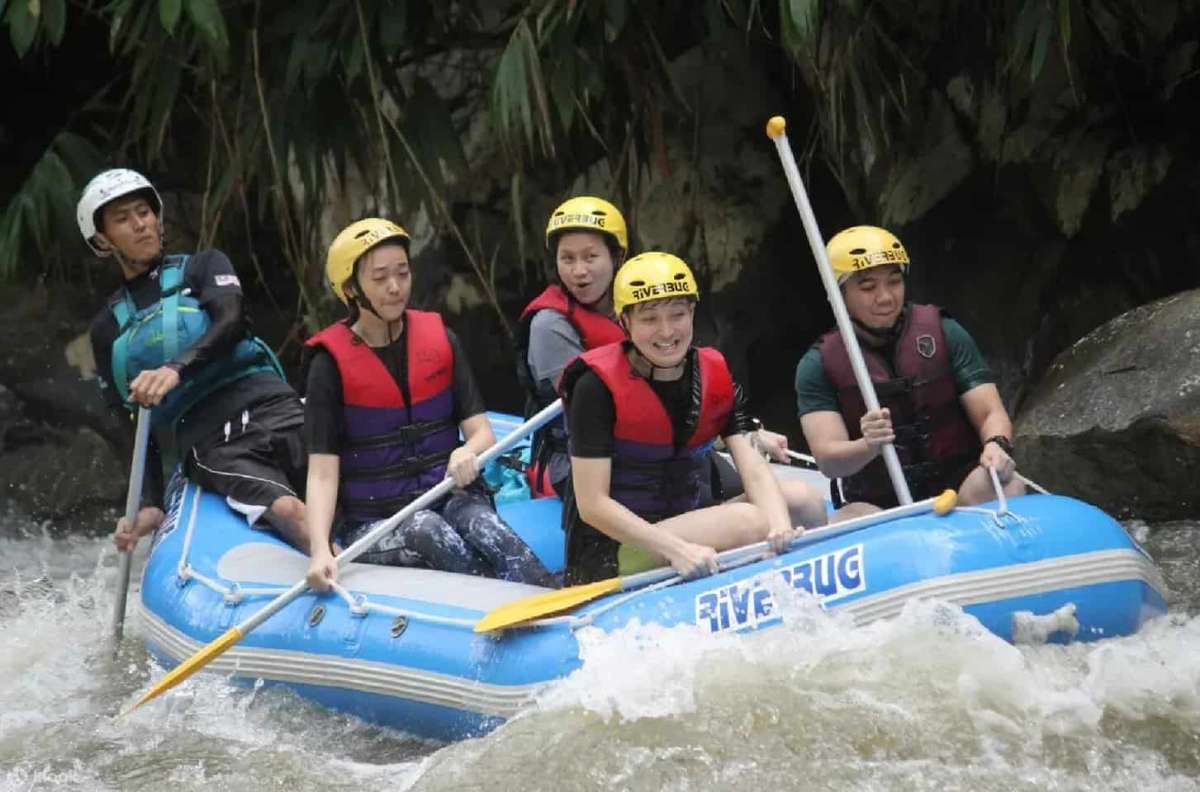 (2D1N) Survive Gopeng's Wild Rapids Together!: Gopeng white river rafting