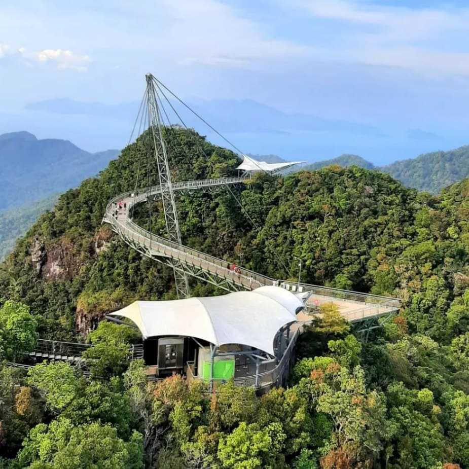 Case Study: Khairul Aming's Luxurious Company Retreat in Langkawi