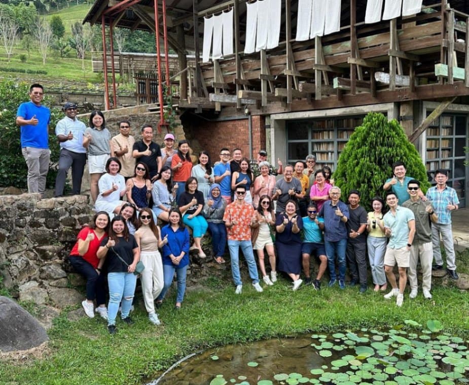 Sustainability in Corporate Retreats: 7 Eco-Friendly Ideas - A Little Farm On The Hill
