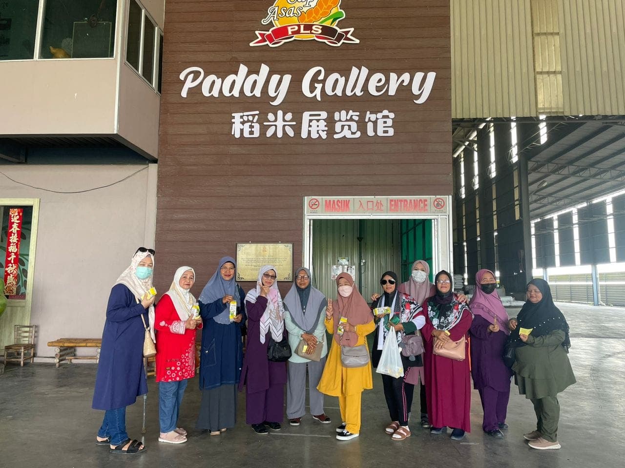Spice Up Team Spirit: 9 Best F&B Companies Team Building Activities and Locations - Sekinchan Paddy Gallery