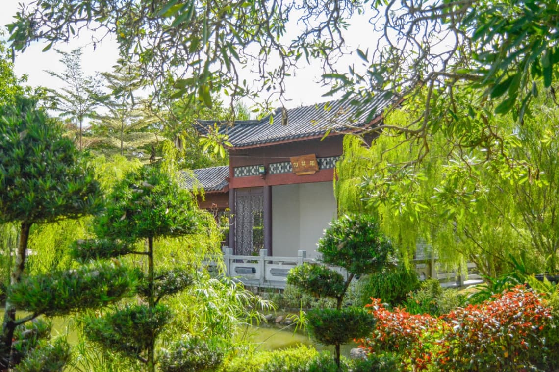 Uncover 7 Best Chinese-Inspired Team Bonding Venues: China-Malaysia Friendship Garden
